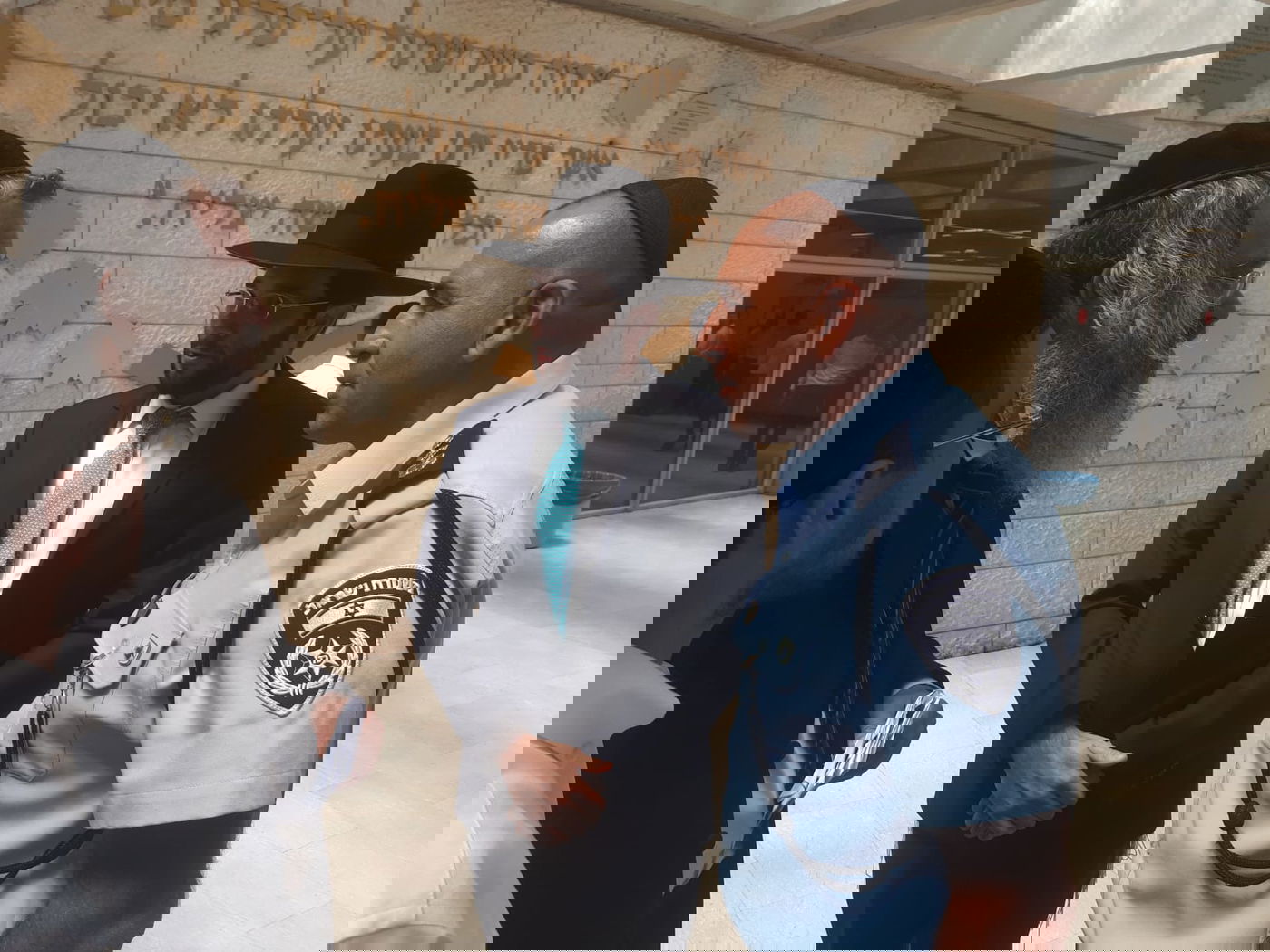 בכירי משטרת ירושלים ביקרו בישיבת חברון