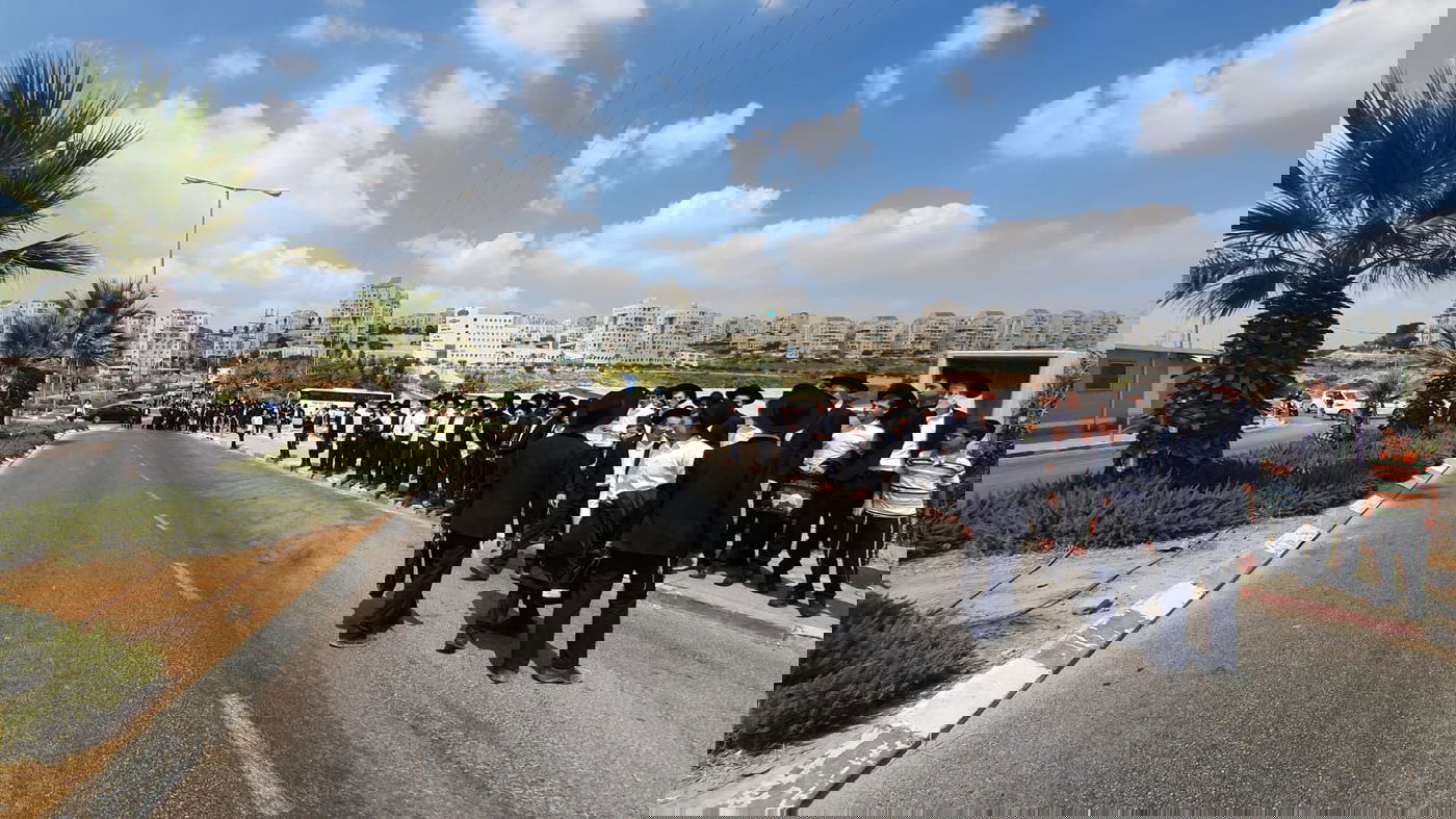 שריפת קוצים ליד מודיעין עילית; גן ילדים - פונה