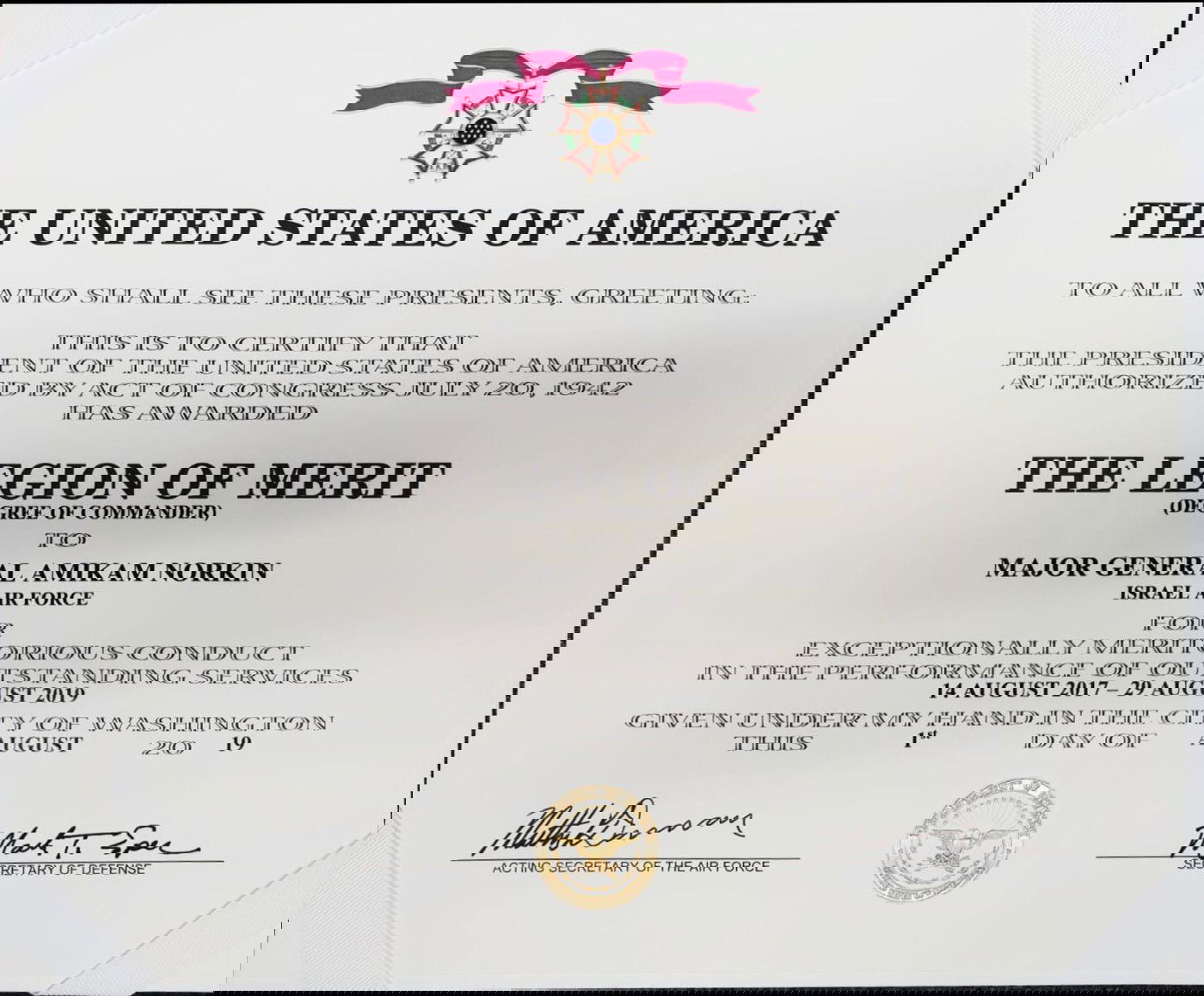 מפקד חיל האוויר קיבל את "ליגיון ההצטיינות"