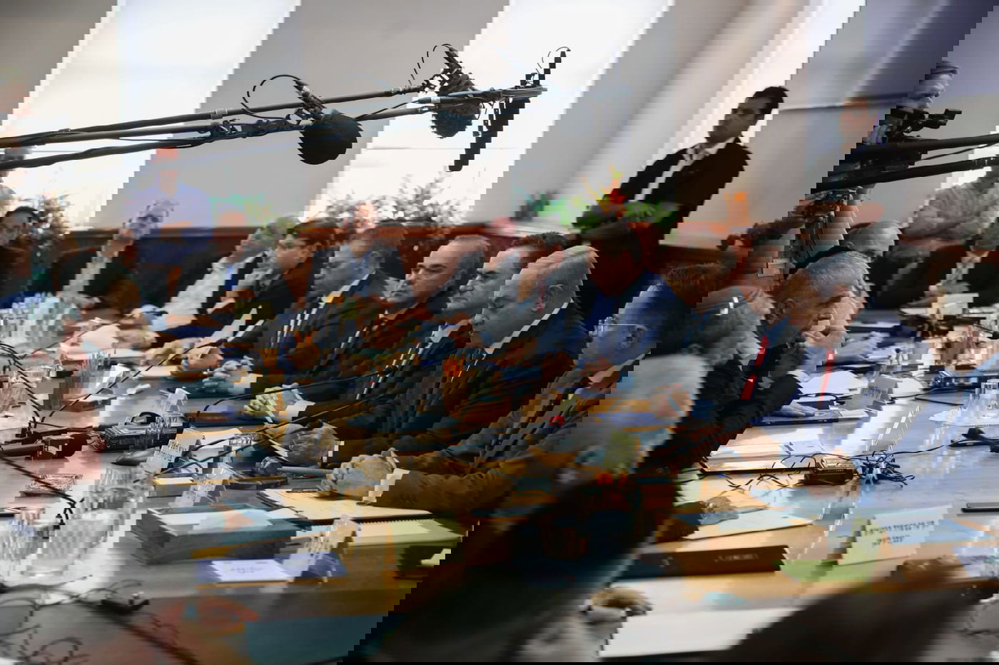 חוק המצלמות אושר; נתניהו דפק על השולחן: "לא להתפרץ"