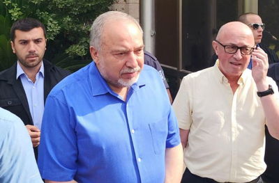 ליברמן וסגן ראש העיר, הבוקר