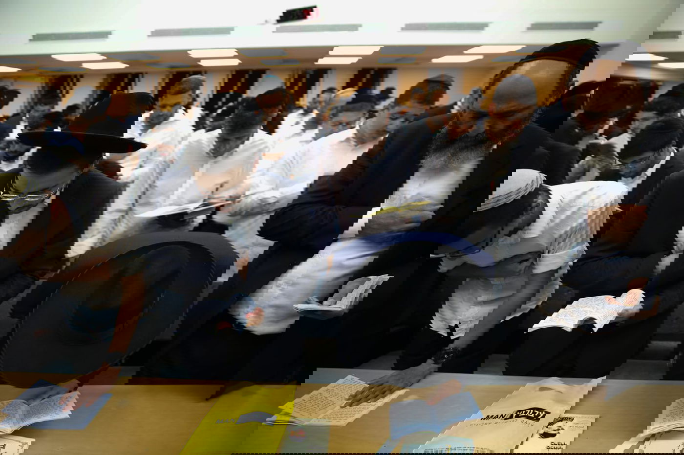 תיעוד מיוחד: סליחות בשיעור השבועי ב'יזדים'