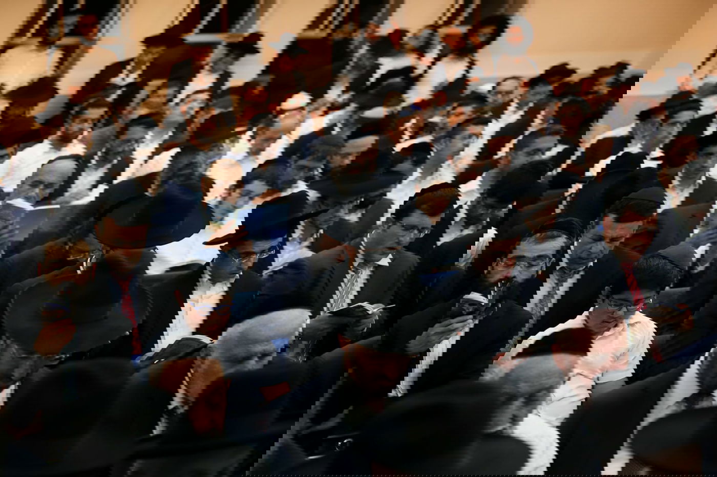 תיעוד מיוחד: סליחות בשיעור השבועי ב'יזדים'