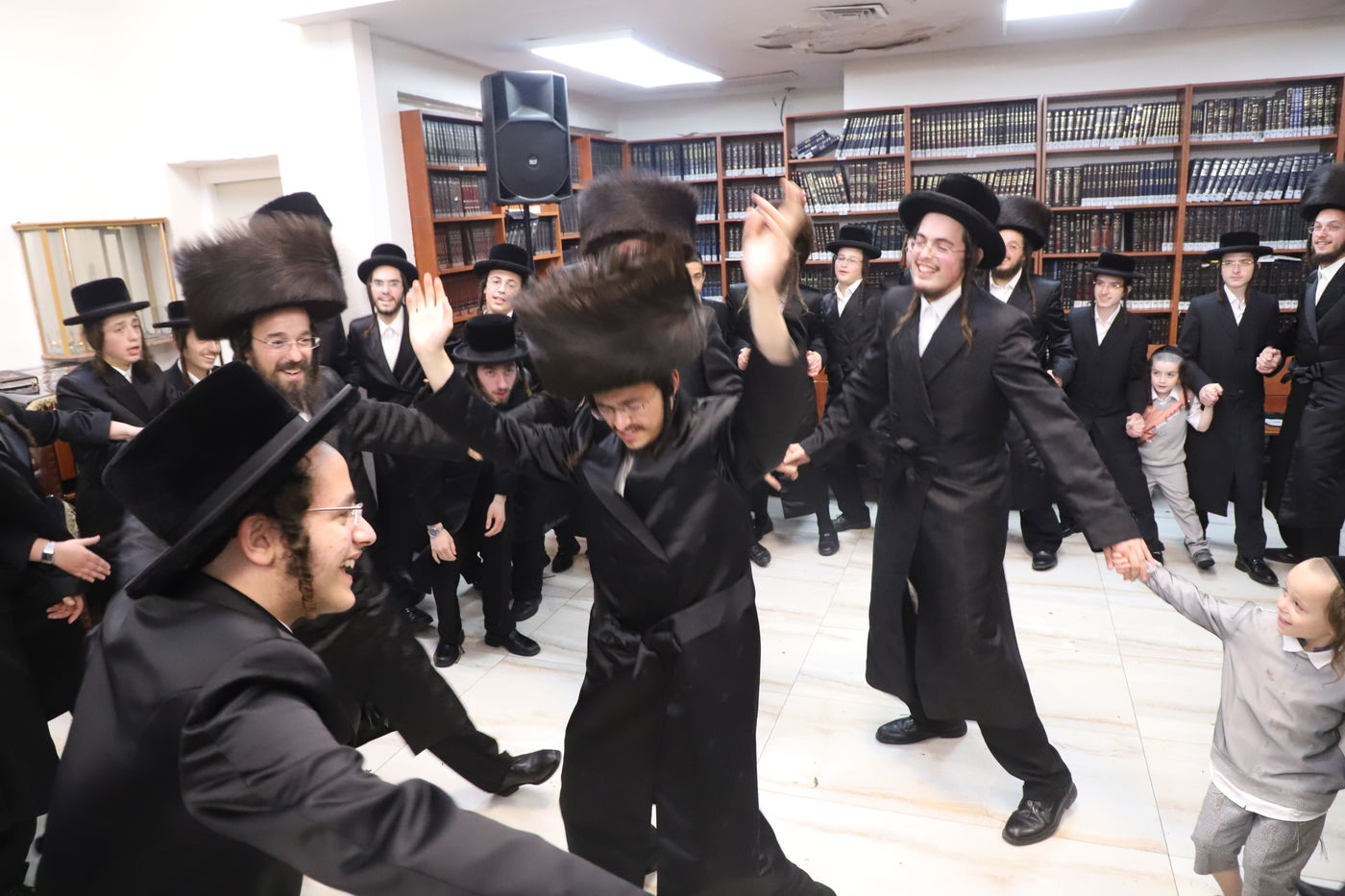 שמחת ה'פארשפיל' לנכד האדמו"ר מזוועהיל