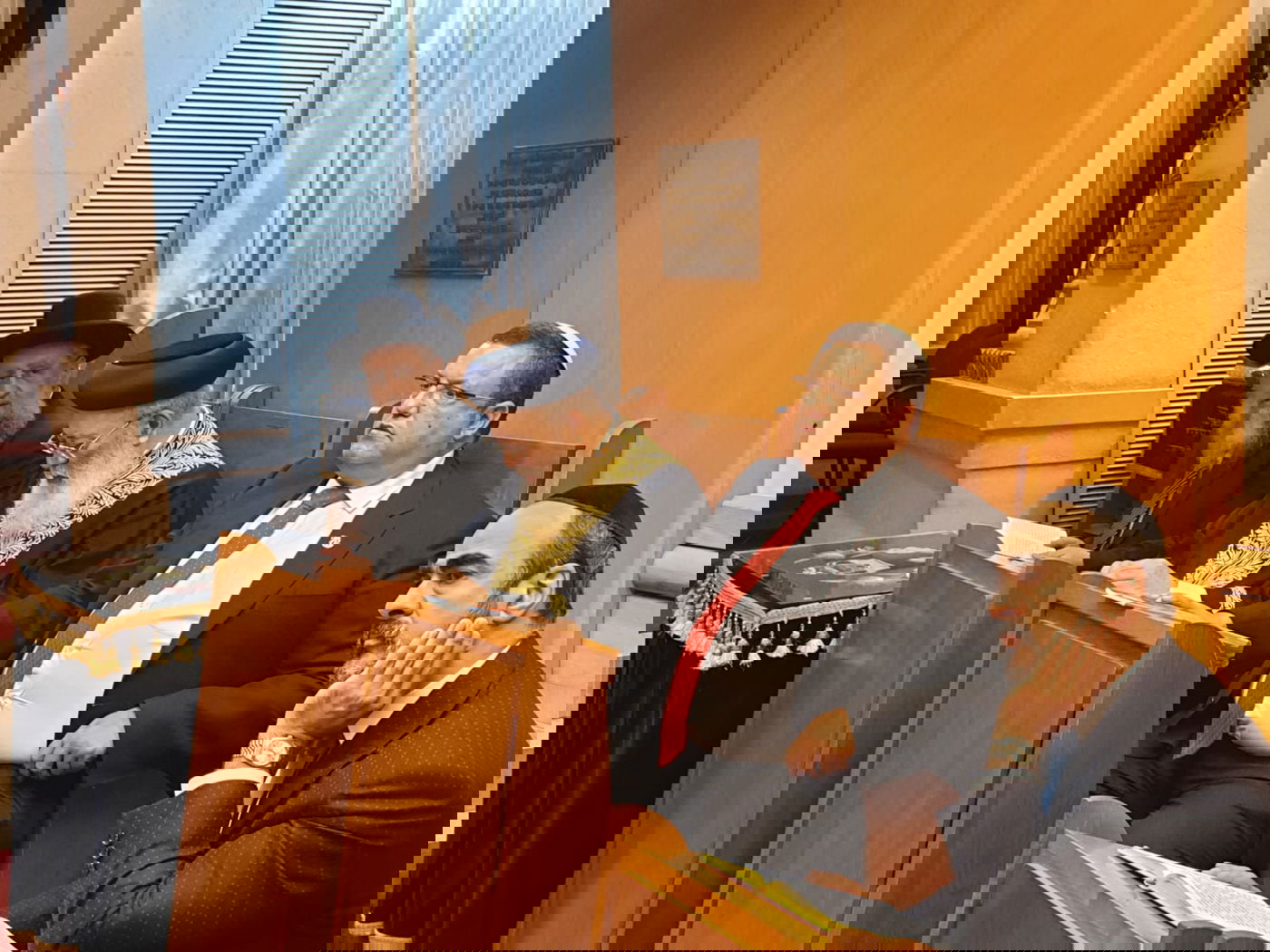 הסליחות בראשות הראשל"צ ו'חבר המועצת'