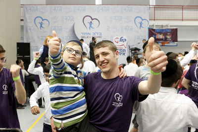 רשת מתנדבים שנמצאים באופן יומיומי בבתי חולים