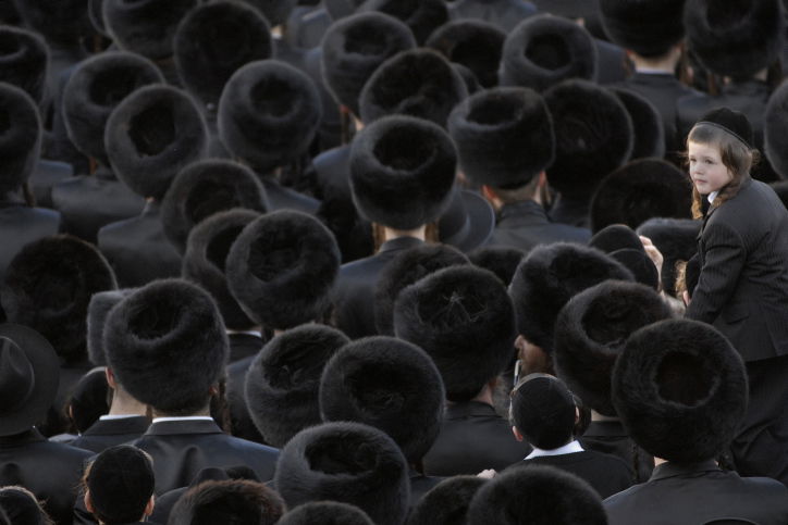 הוציאו את בחוריהם מישיבת גור ואוימו: יזרקו גם את הבנות