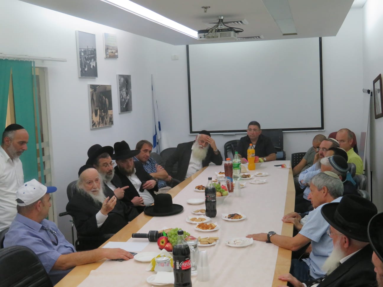 הרב אוירבך מינה את בנו ליד ימינו בנושאי כשרות