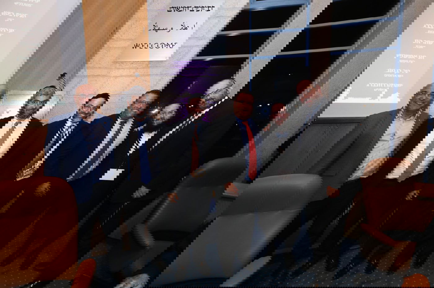 יונתן רזאל כבש את הקהל עם "שמחות קטנות"