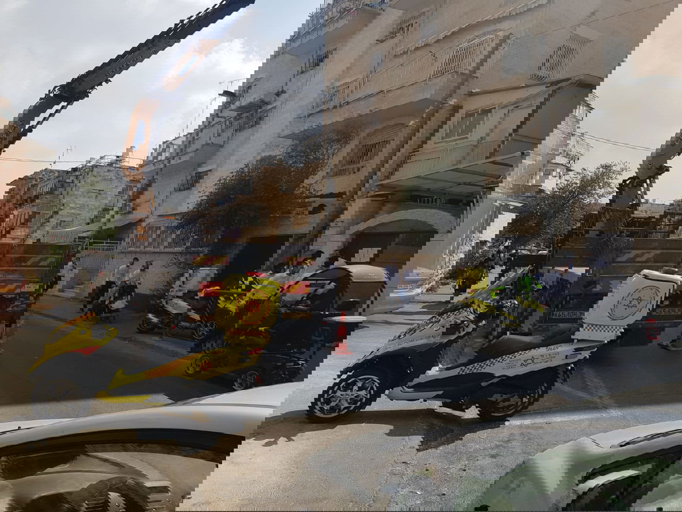 מחוץ לביתו של הפעוט