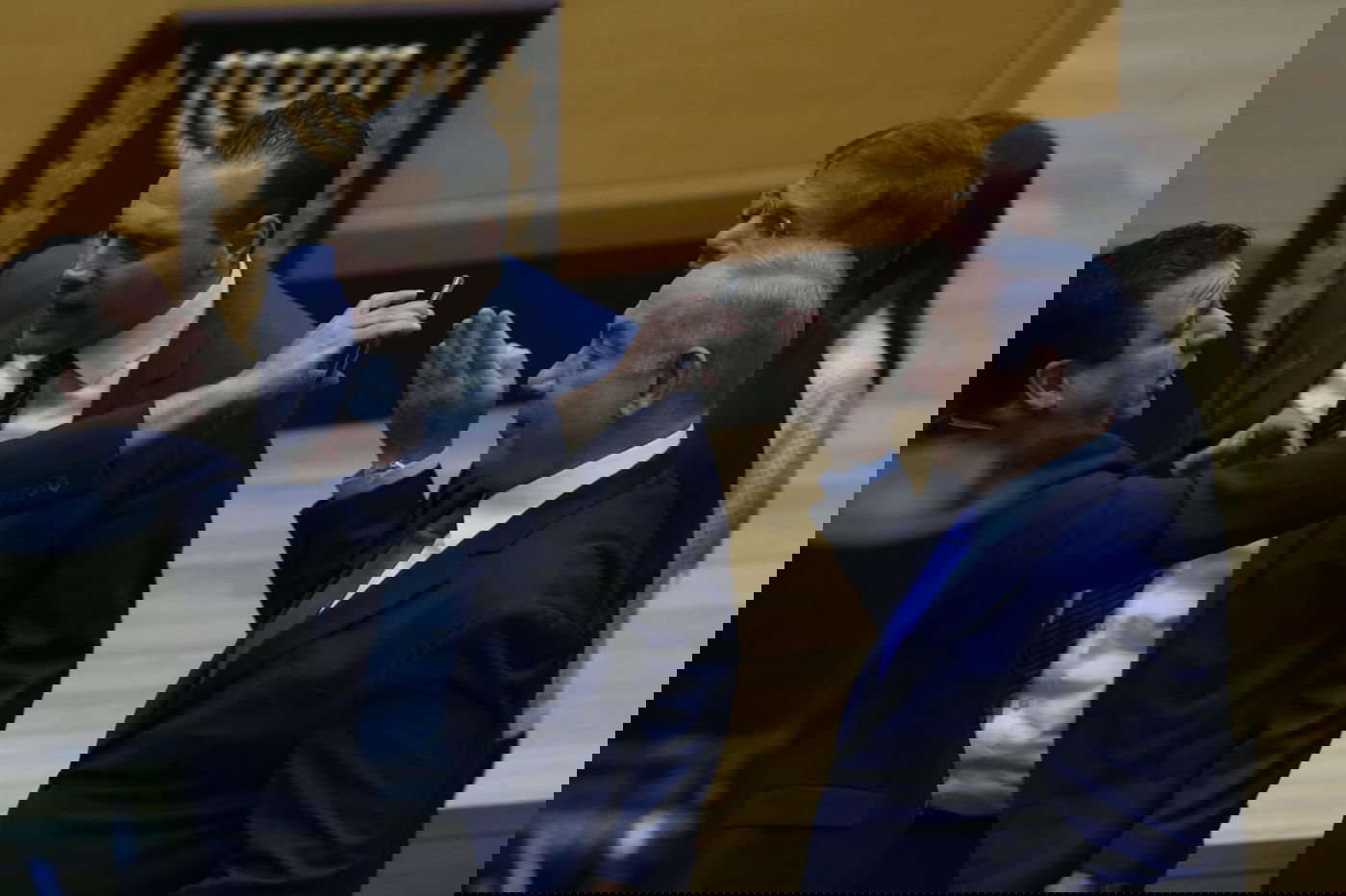 עודה התקרב לראש הממשלה; החכ"ים זינקו עליו • צפו