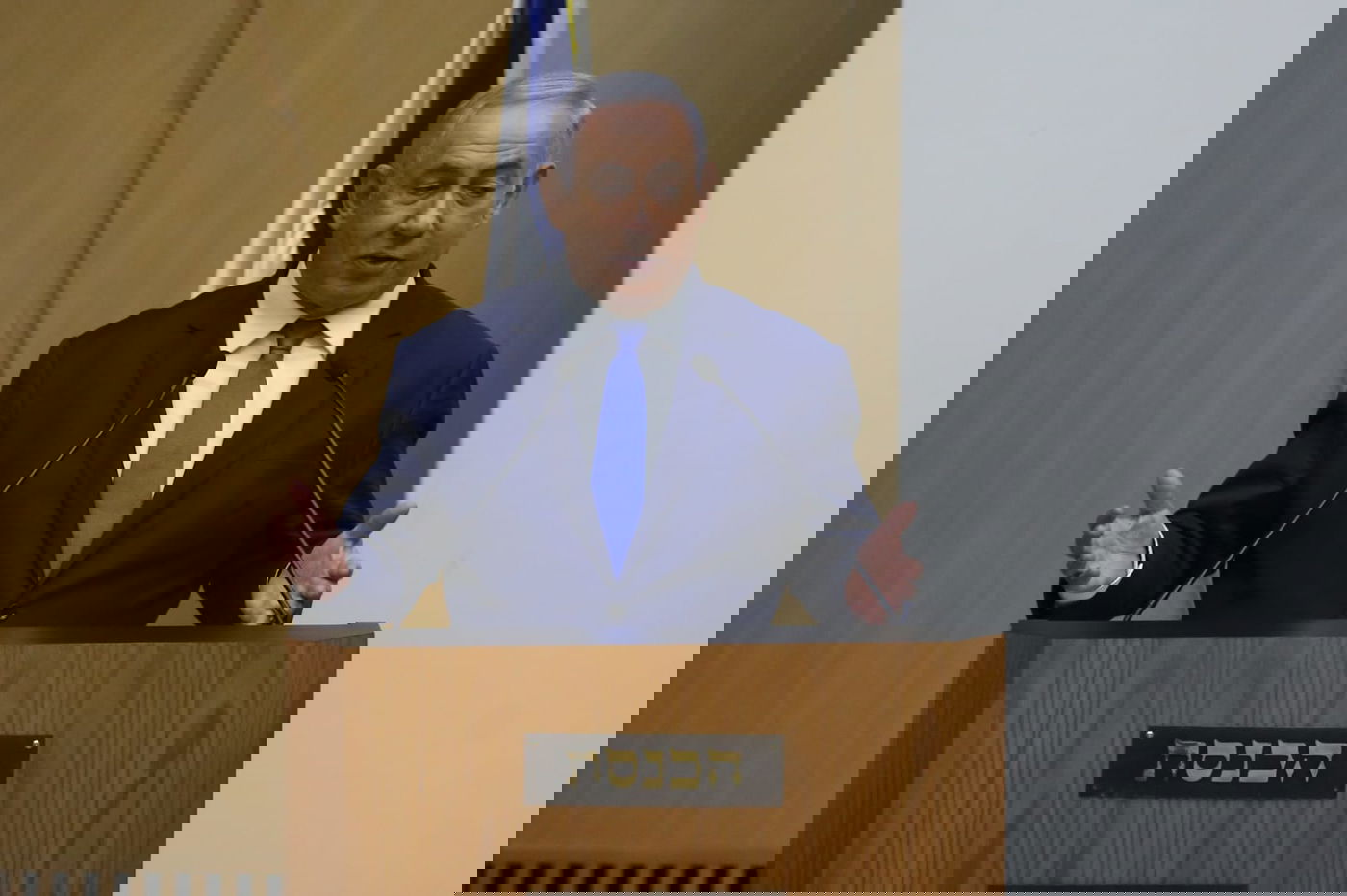 עימות, נאומים והצבעה: כינוס מליאה אחרון