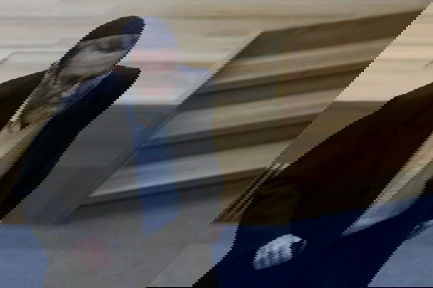 עימות, נאומים והצבעה: כינוס מליאה אחרון