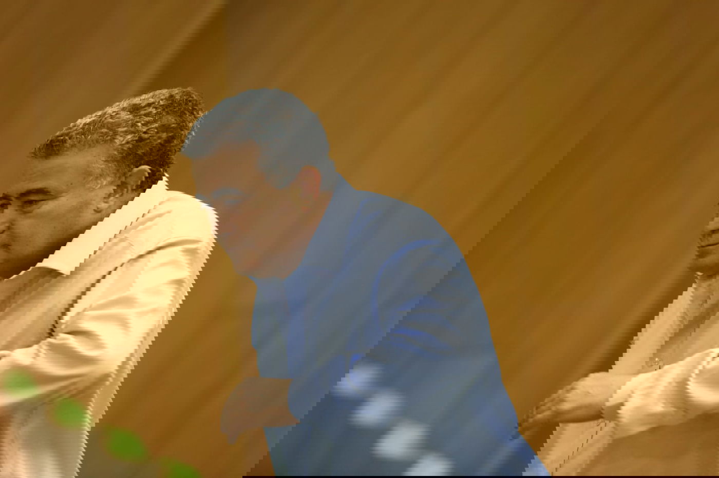 עימות, נאומים והצבעה: כינוס מליאה אחרון