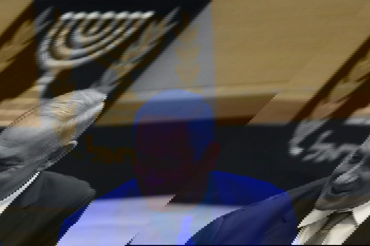 עימות, נאומים והצבעה: כינוס מליאה אחרון