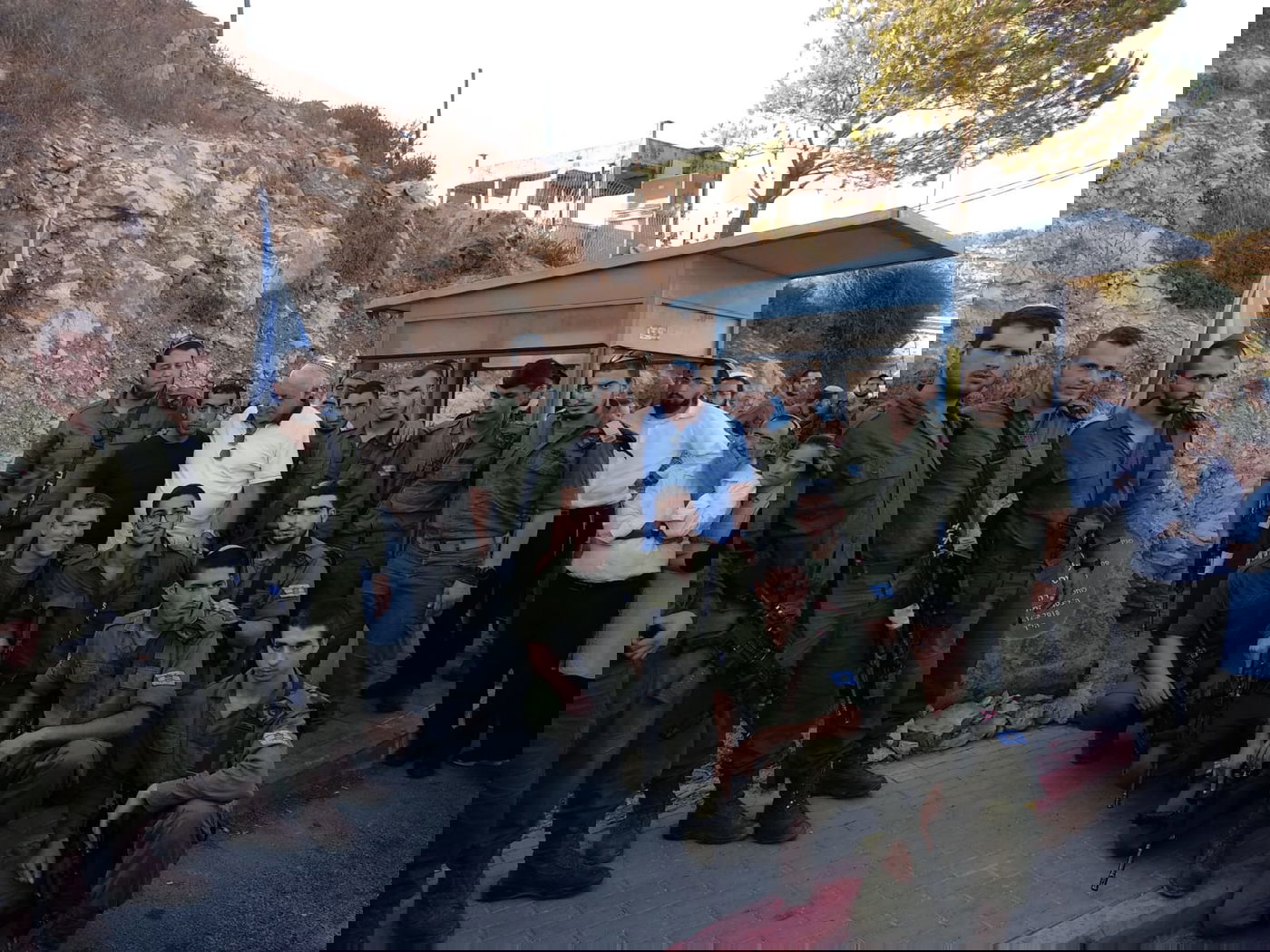 אנדרטה לזכר חיילי הגדוד החרדי שנרצחו בפיגוע ירי