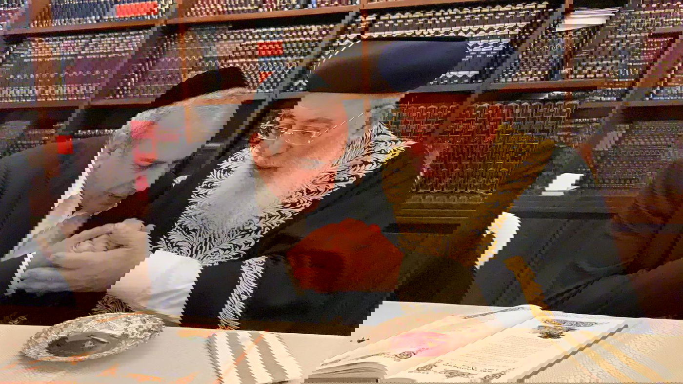 הראשל"צ פרץ בבכי: "אנו קרבים ליום הדין"