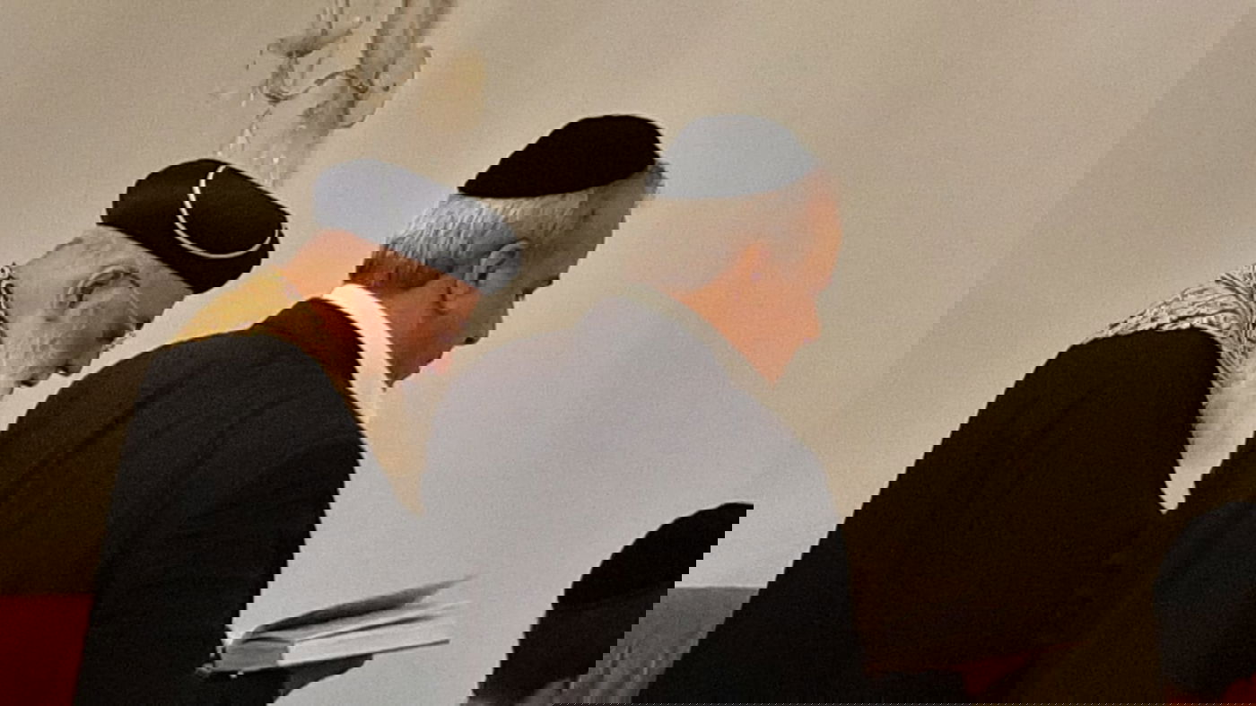 הראשל"צ פרץ בבכי: "אנו קרבים ליום הדין"