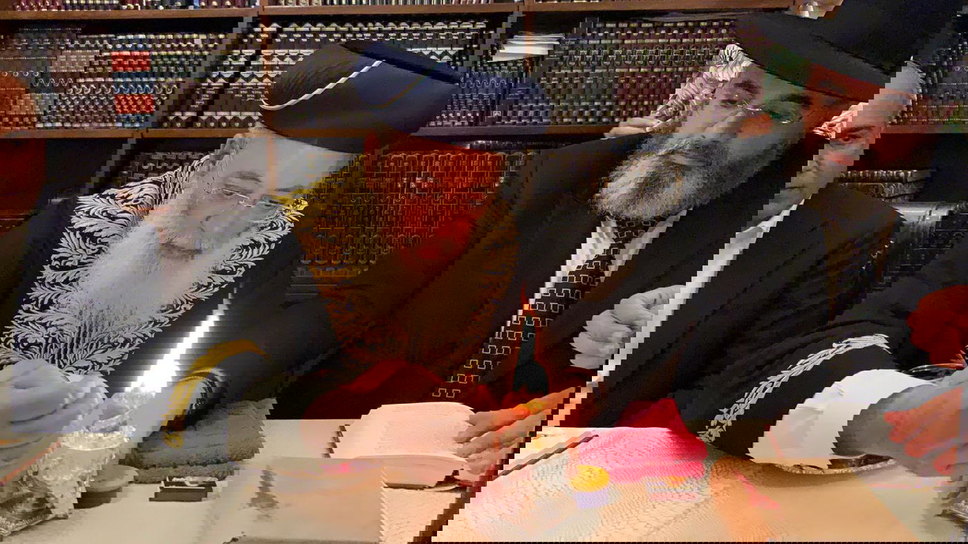 הראשל"צ פרץ בבכי: "אנו קרבים ליום הדין"