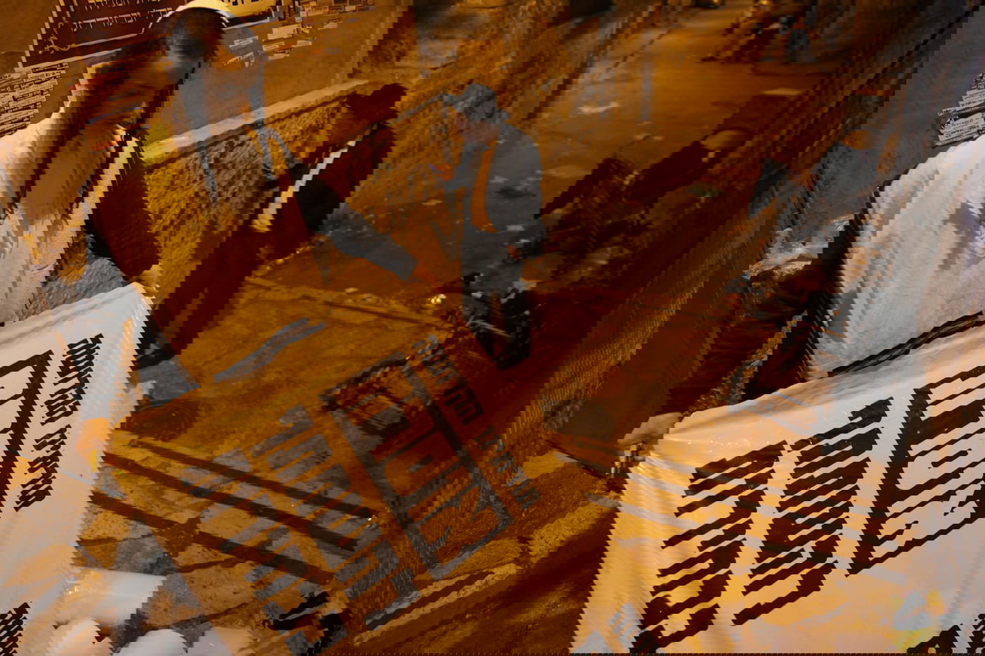 נערכים לעצרת