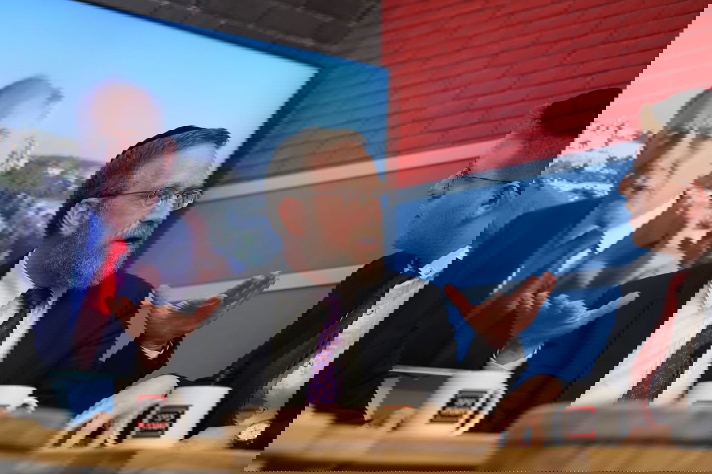 תיעוד ענק: כך נראה משדר ערב הבחירות ב'אולפן כיכר'