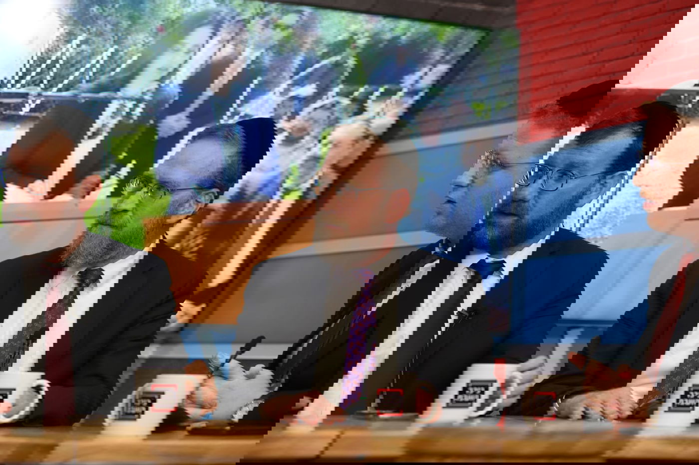 תיעוד ענק: כך נראה משדר ערב הבחירות ב'אולפן כיכר'