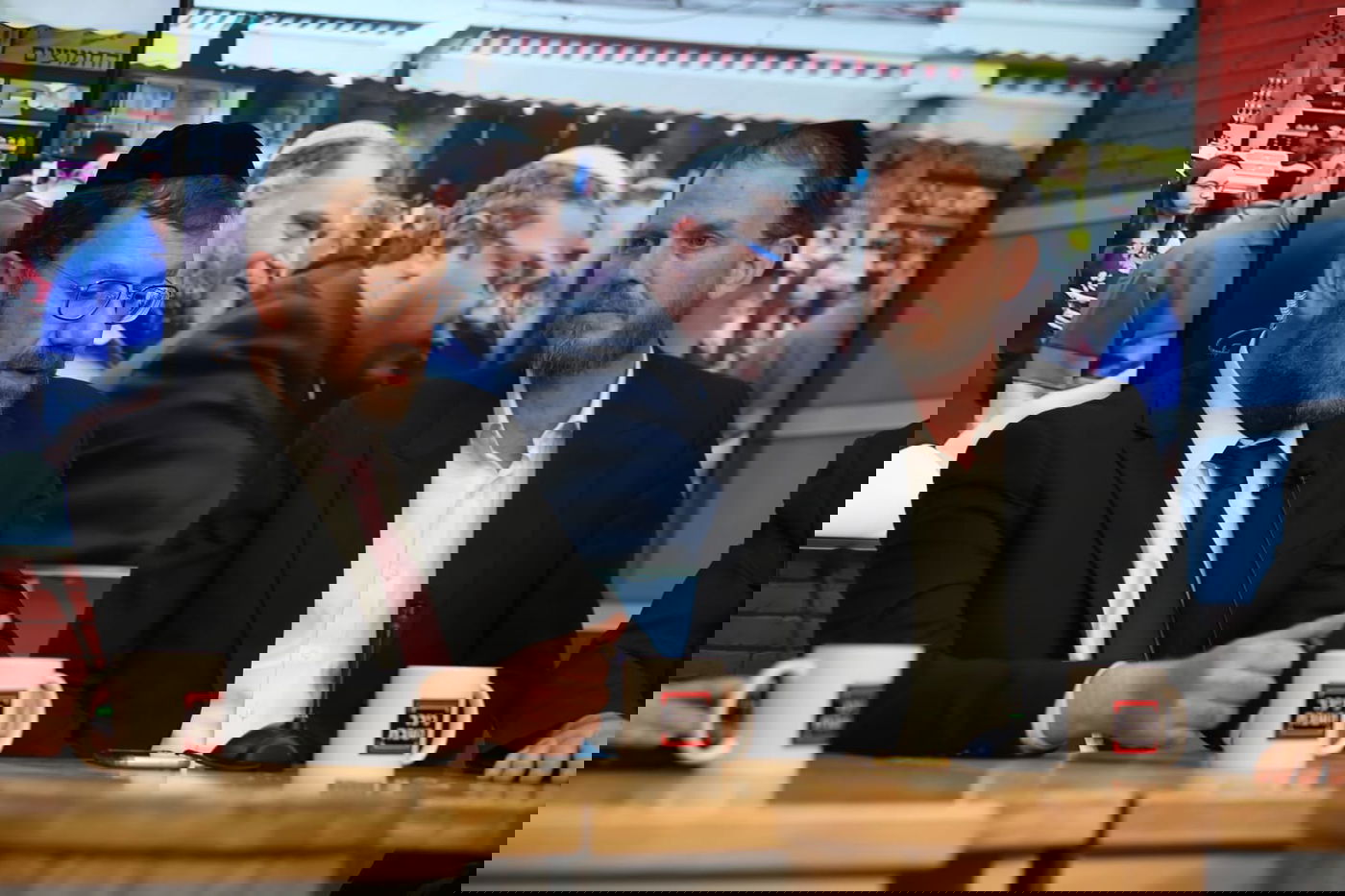 תיעוד ענק: כך נראה משדר ערב הבחירות ב'אולפן כיכר'