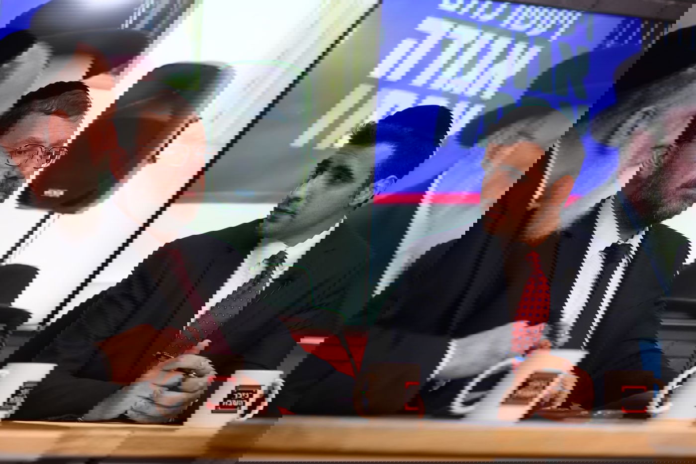 תיעוד ענק: כך נראה משדר ערב הבחירות ב'אולפן כיכר'