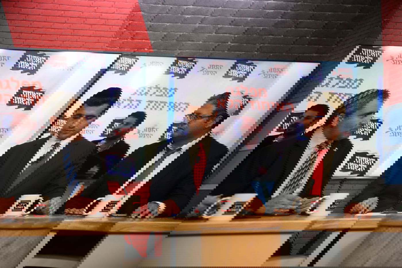 תיעוד ענק: כך נראה משדר ערב הבחירות ב'אולפן כיכר'