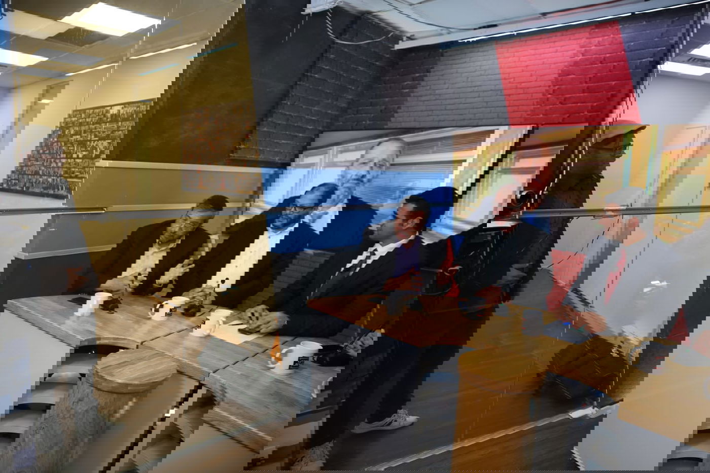 תיעוד ענק: כך נראה משדר ערב הבחירות ב'אולפן כיכר'