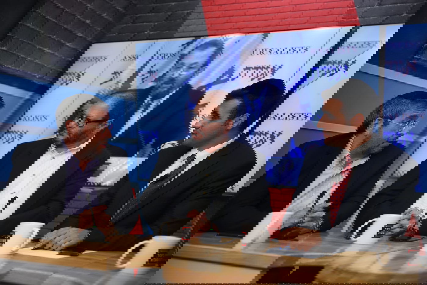 תיעוד ענק: כך נראה משדר ערב הבחירות ב'אולפן כיכר'