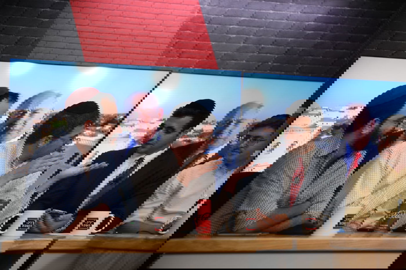 תיעוד ענק: כך נראה משדר ערב הבחירות ב'אולפן כיכר'