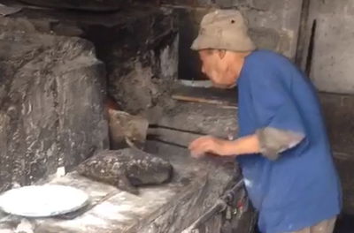 אליהו ז"ל, במאפייה