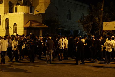 מאות נכנסו להתפלל בקברי צדיקים בכפרים הערביים