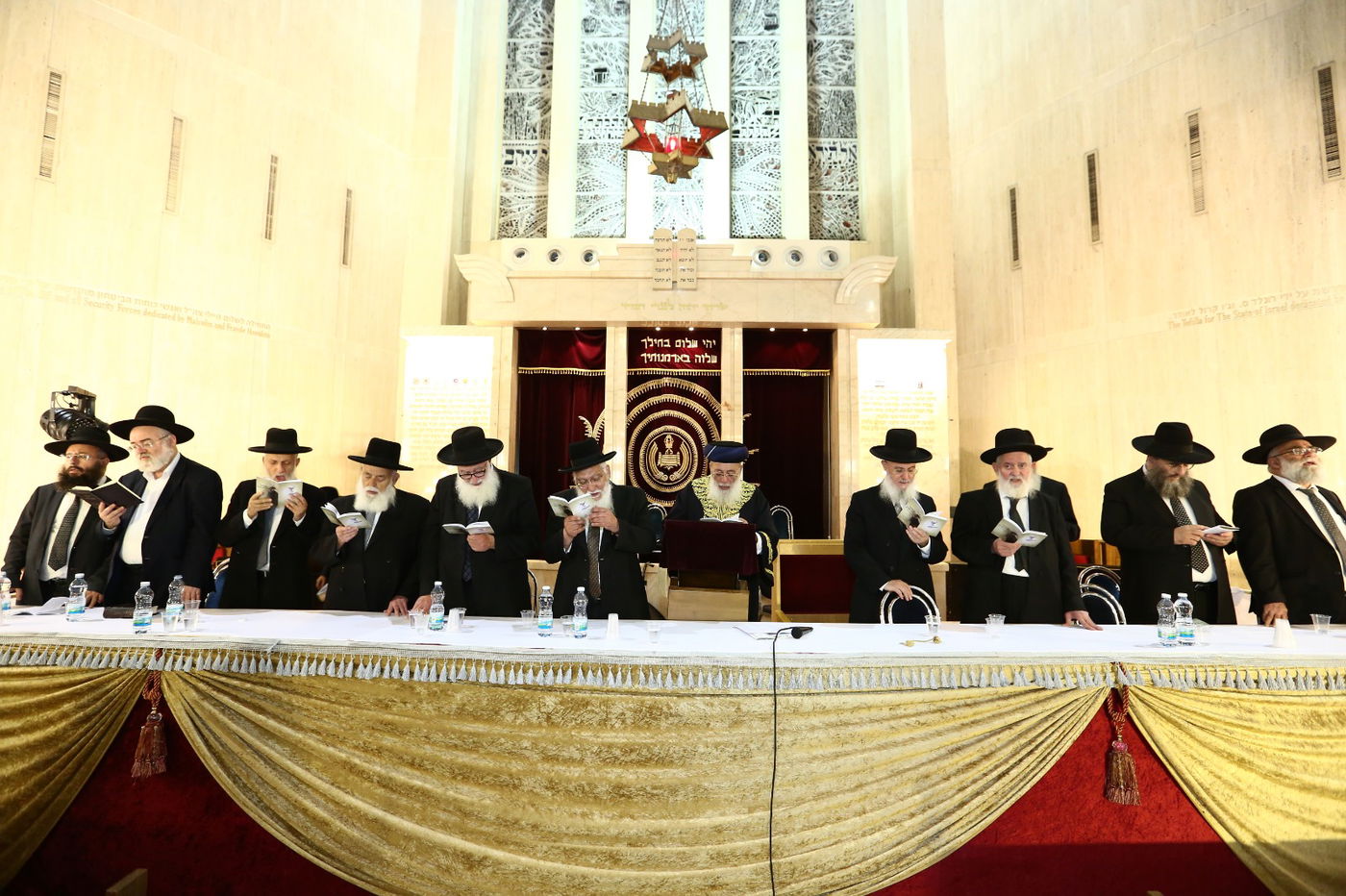 אלפים בעצרת הסליחות בראשות הראשל"צ הגר"ש עמאר