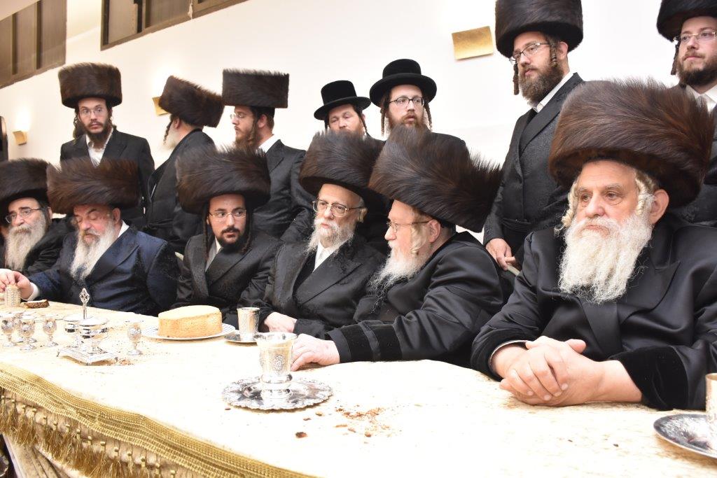 שמחת השבע ברכות בחצר הקודש קרעטשניף