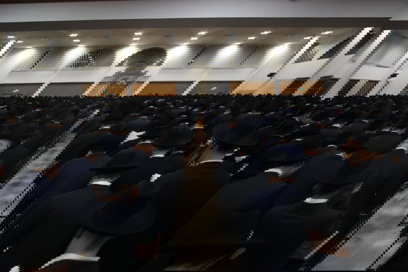 בְּמוֹצָאֵי מְנוּחָה קִדַּמְנוּךָ תְּחִלָּה • סליחות ראשונות ב'חברון'