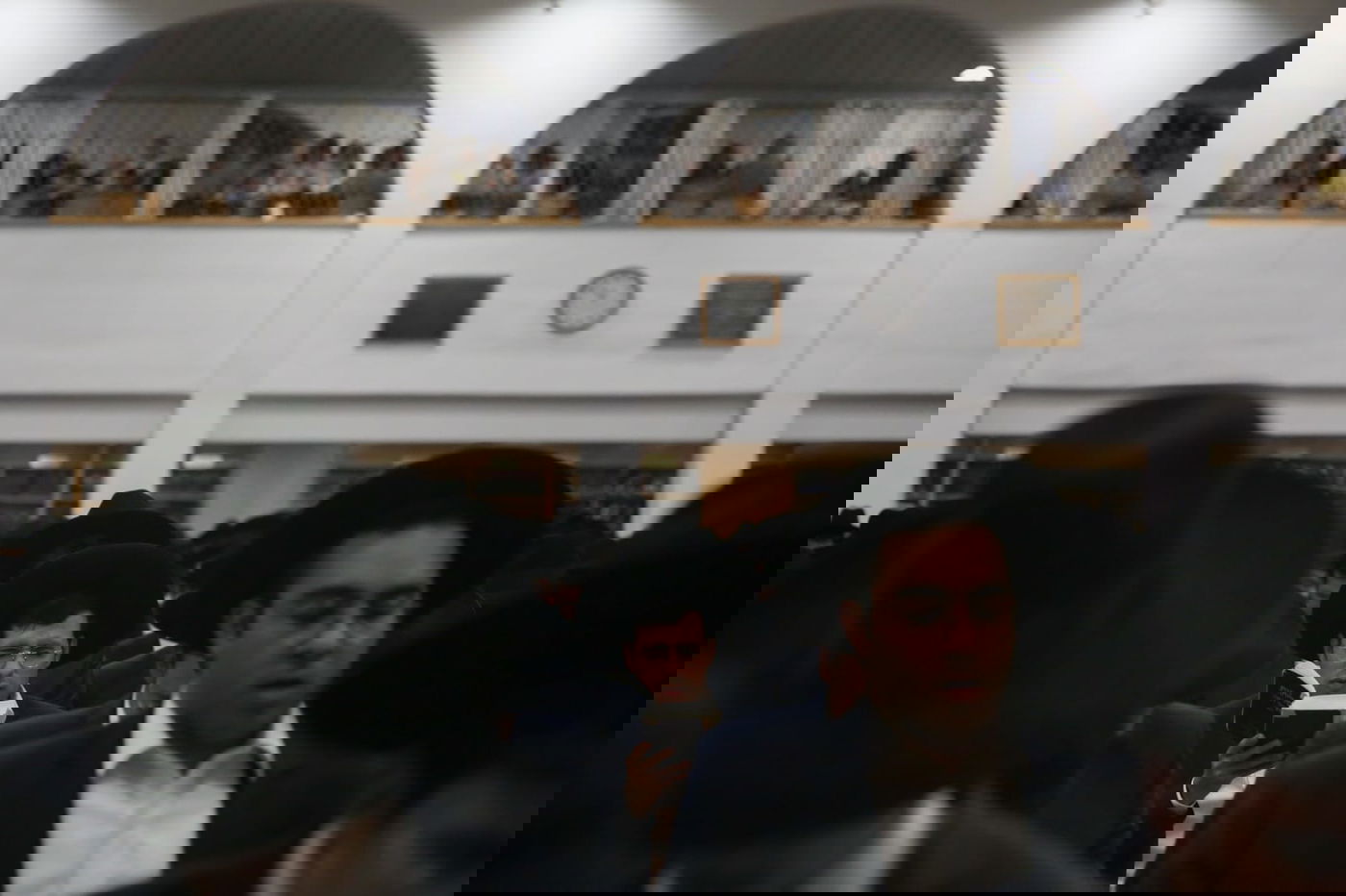 בְּמוֹצָאֵי מְנוּחָה קִדַּמְנוּךָ תְּחִלָּה • סליחות ראשונות ב'חברון'