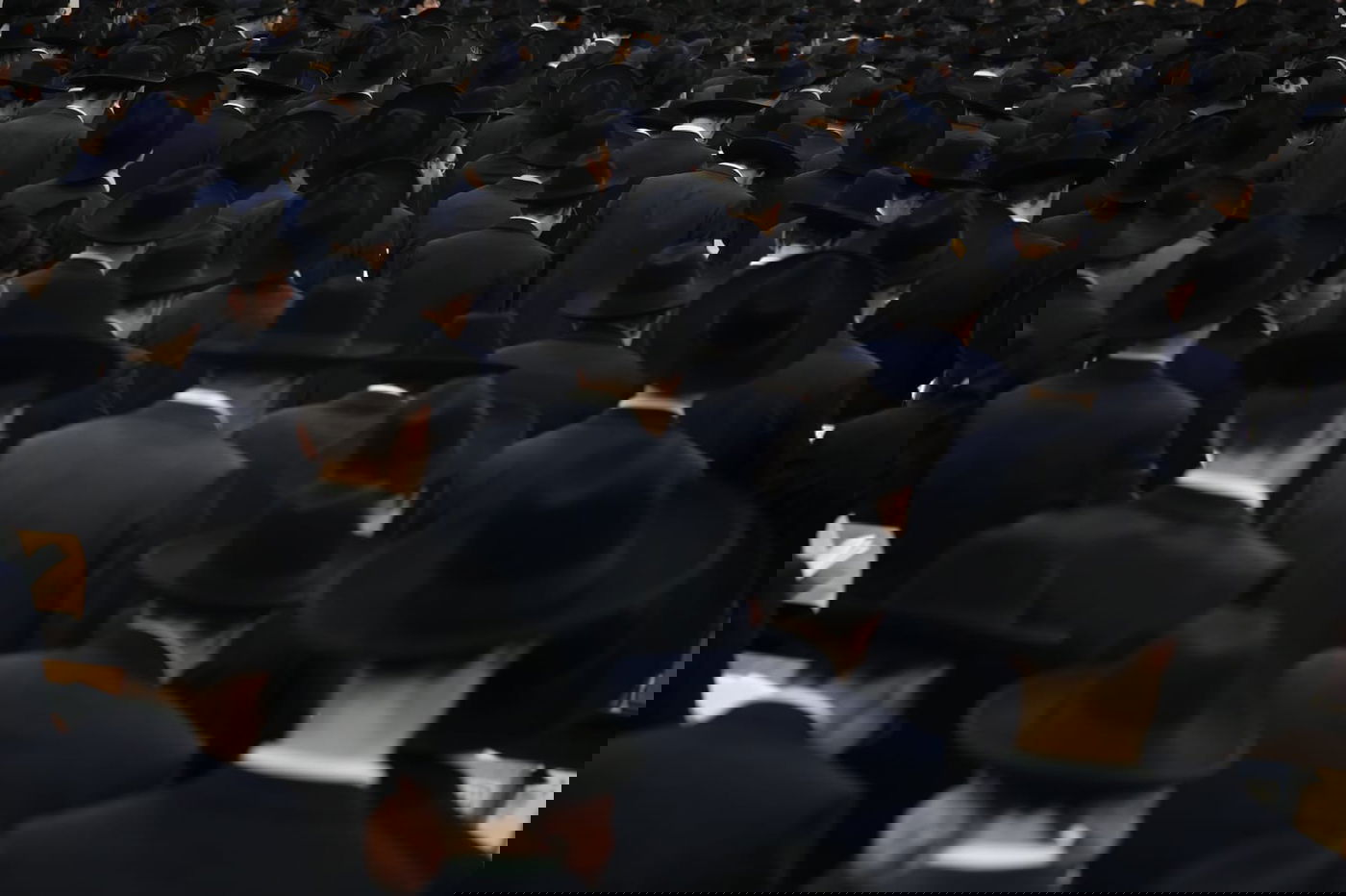 בְּמוֹצָאֵי מְנוּחָה קִדַּמְנוּךָ תְּחִלָּה • סליחות ראשונות ב'חברון'