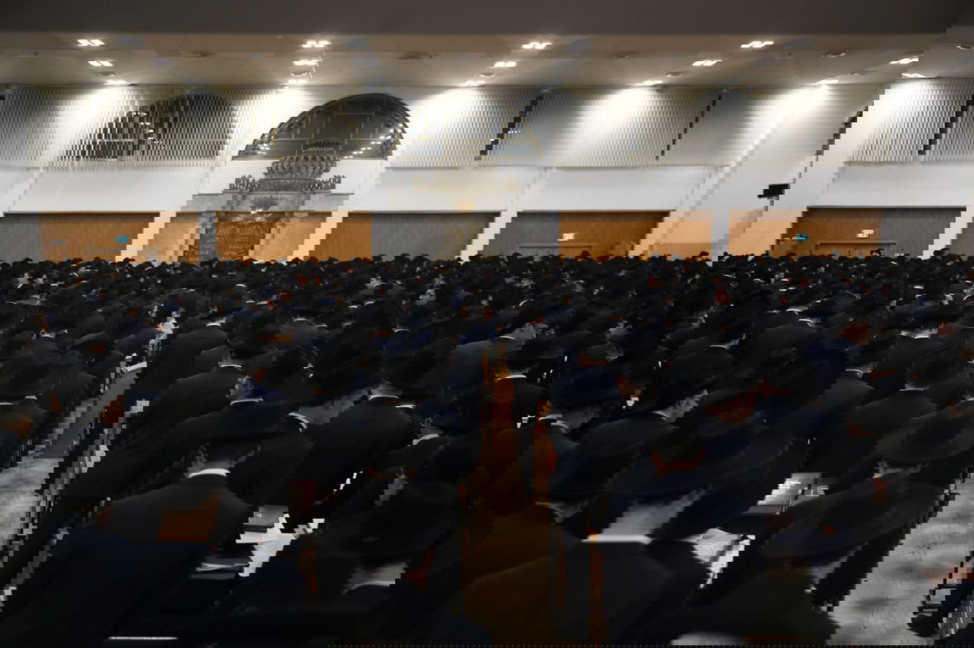 בְּמוֹצָאֵי מְנוּחָה קִדַּמְנוּךָ תְּחִלָּה • סליחות ראשונות ב'חברון'