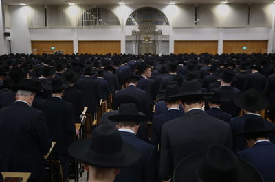 בְּמוֹצָאֵי מְנוּחָה קִדַּמְנוּךָ תְּחִלָּה • סליחות ראשונות ב'חברון'