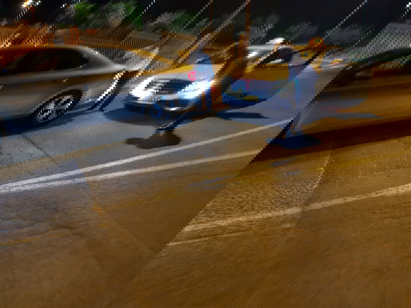 נהגת מונית התנגשה ברכבו של מקלב - אך הוא ויתר לה. צפו