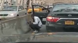 גיבור? צפו והחליטו: ריסס או מחק צלבי קרס