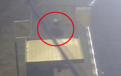 לפני שנרצח: דביר שורק הי"ד יורד מאוטובוס