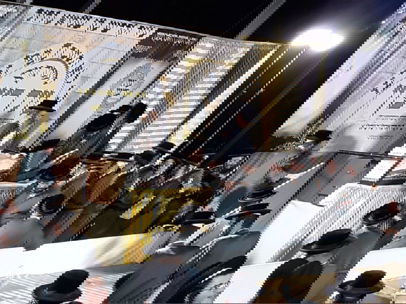 'תולדות אהרן' קיימו מעמד 'עת רצון' במירון