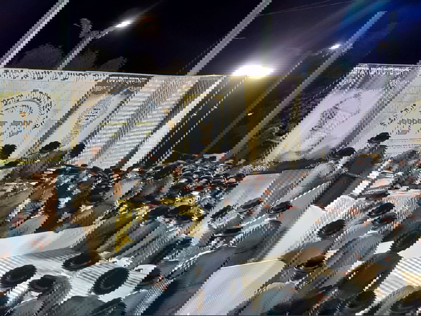 'תולדות אהרן' קיימו מעמד 'עת רצון' במירון