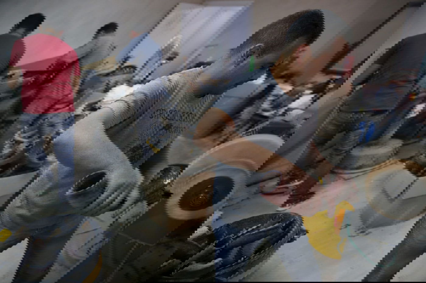 איך מכינים שופרות מהודרים? • צפו בגלריה