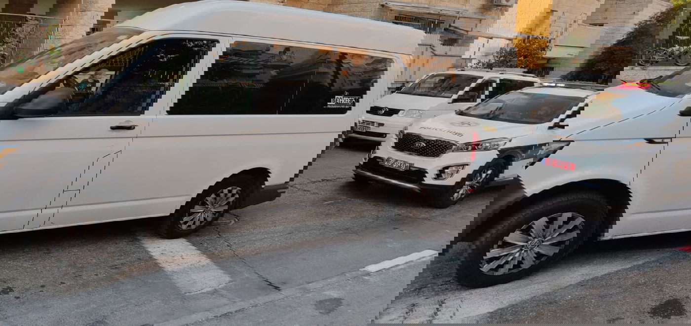 הזוי: כעסה על נהג ונטשה את רכבה באמצע הכביש