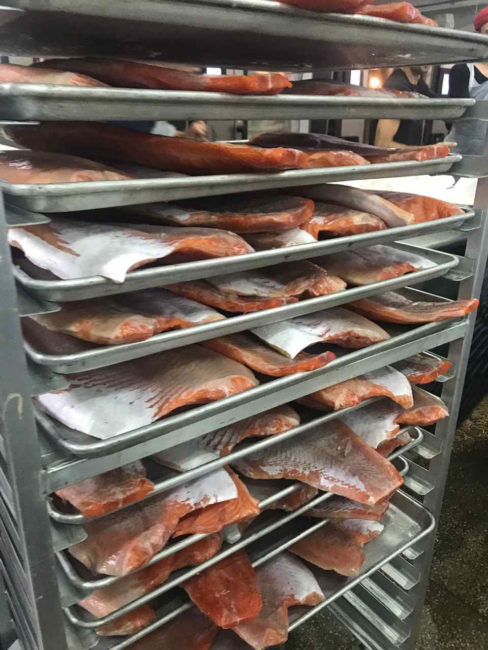 אומן: בשלניות סביב השעון ועשרות טונות בשר