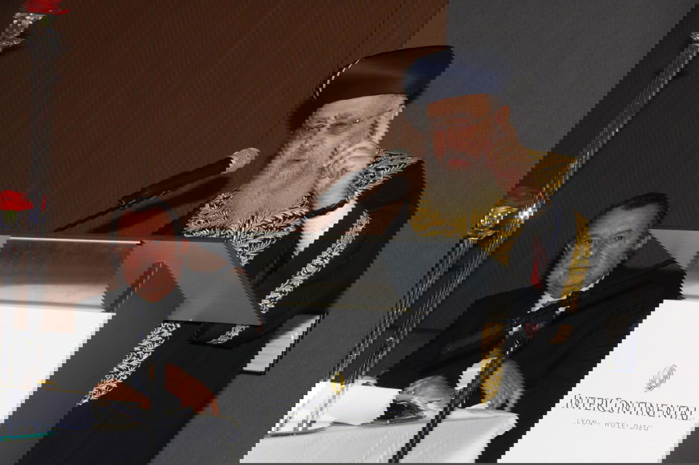 הראשל"צ הגר"י יוסף בצרפת: "זה הזמן לאחדות"